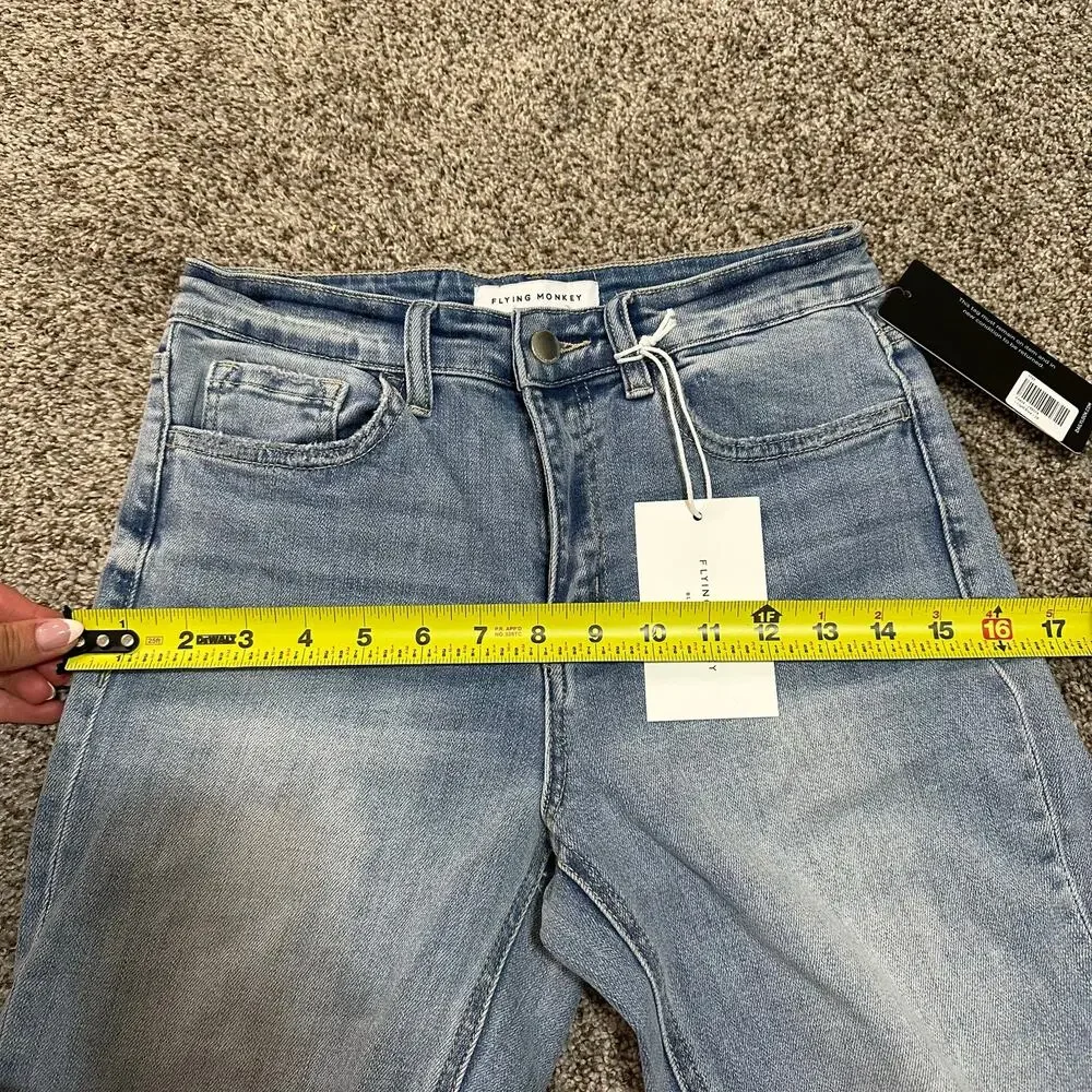 FLYING MONKEY Women's Polite High Rise Crop Straight Jeans Size 26 In Light - Picture 10 of 13